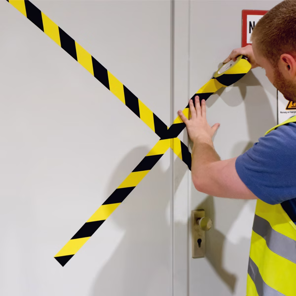 Nastro adesivo DURALINE®BASIC 50/016 - removibile - 5 cm x 33 m - giallo/nero - Durable - immagine 3